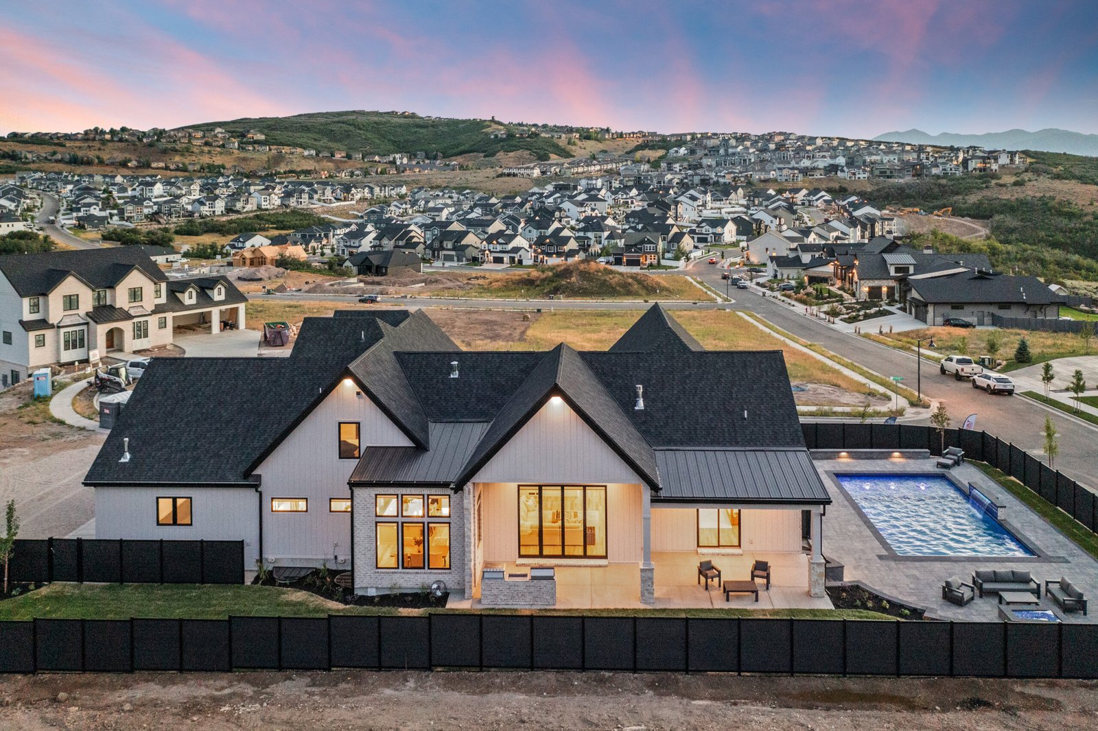 14577.BackYardDrone scaled